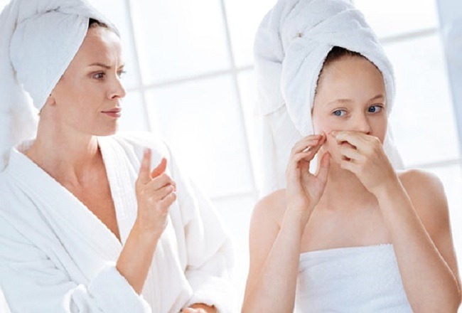 Featured image for Choosing the Right Acne Skincare Products? Avoiding Mistakes.
